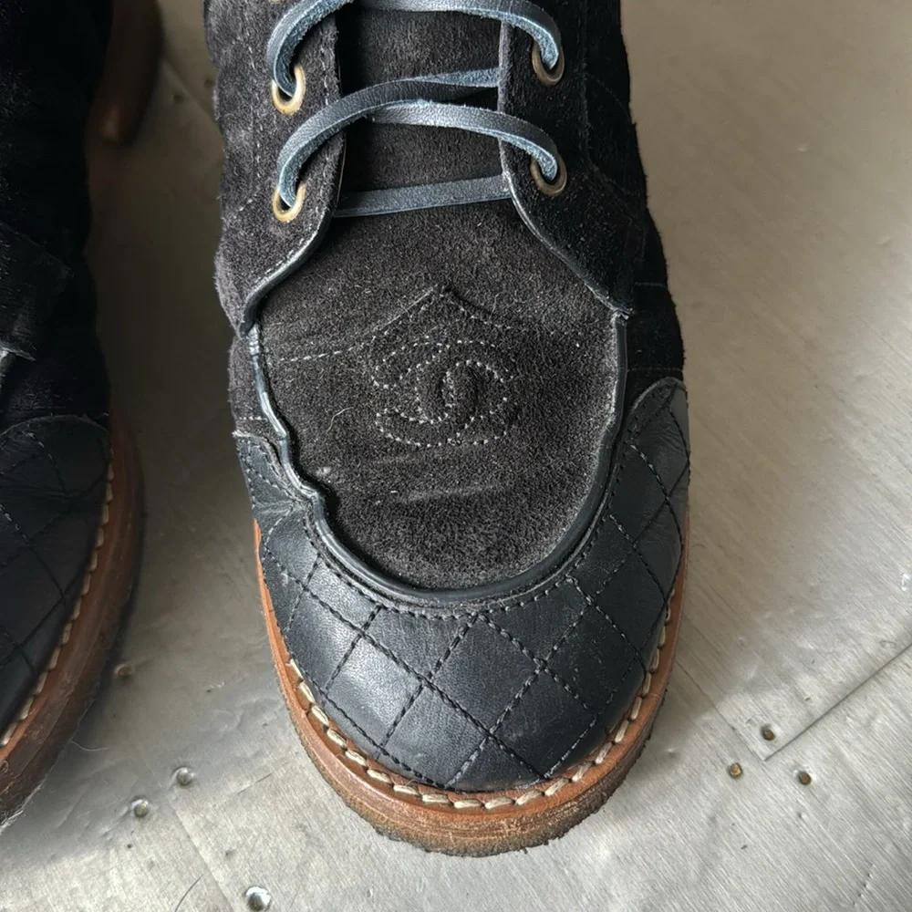 Chanel black suede combat military boot bootie lace up quilted Sz 38.5 w/ box